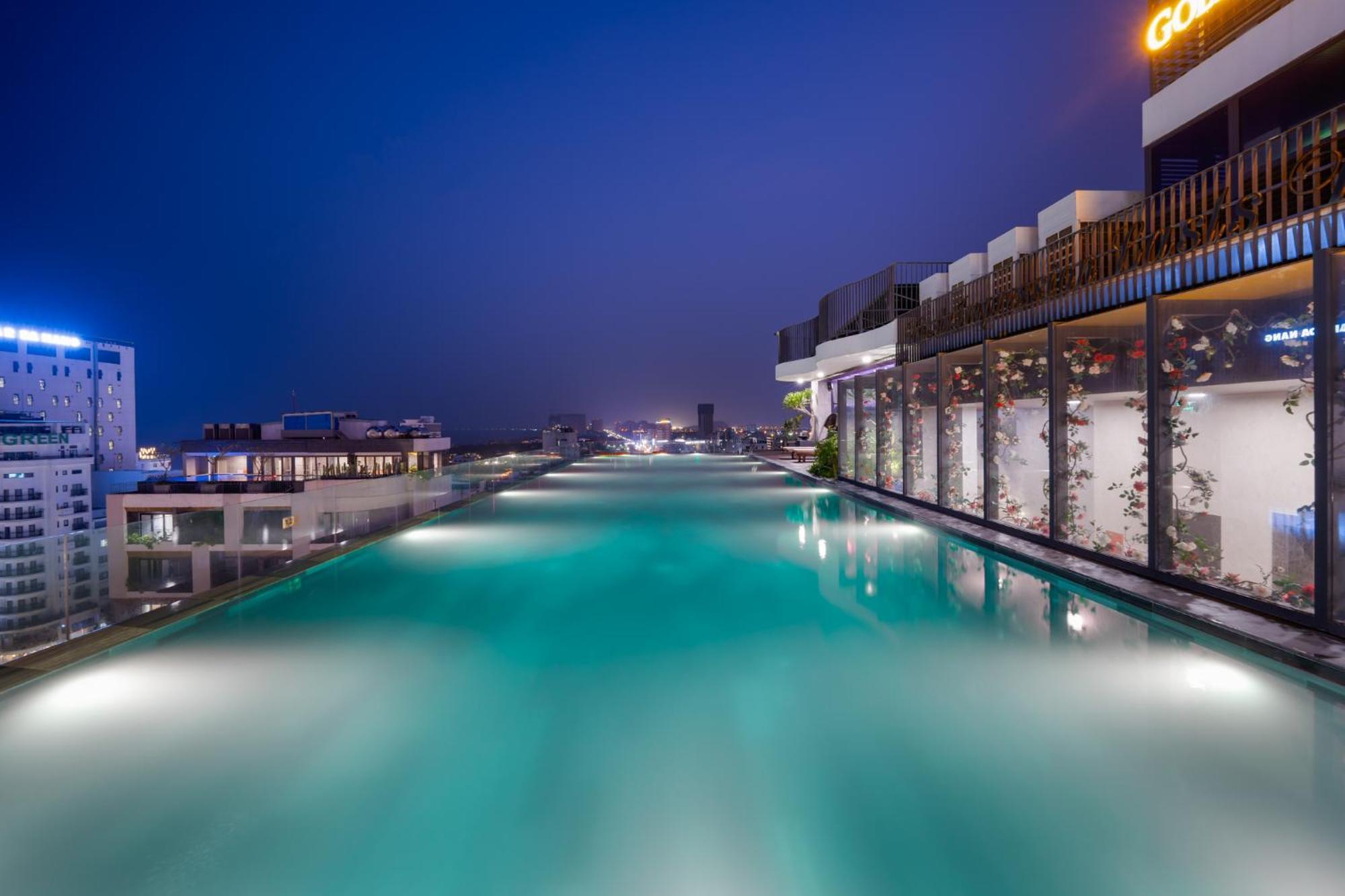Golden Lotus Grand Da Nang - Panoramic Rooftop Bar & Daily Afternoon Tea Exterior photo