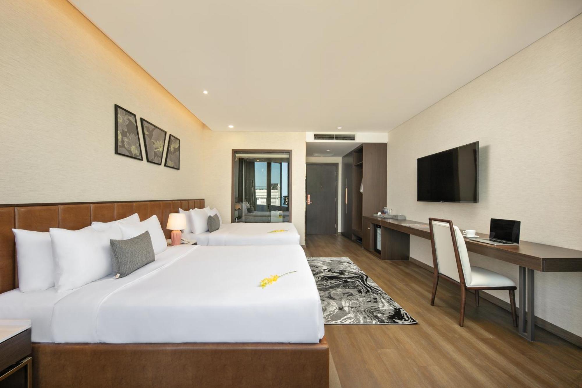 Golden Lotus Grand Da Nang - Panoramic Rooftop Bar & Daily Afternoon Tea Exterior photo